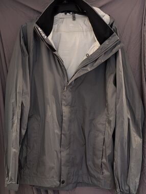 Cutter & Buck Men's Gray Waterproof Raincoat